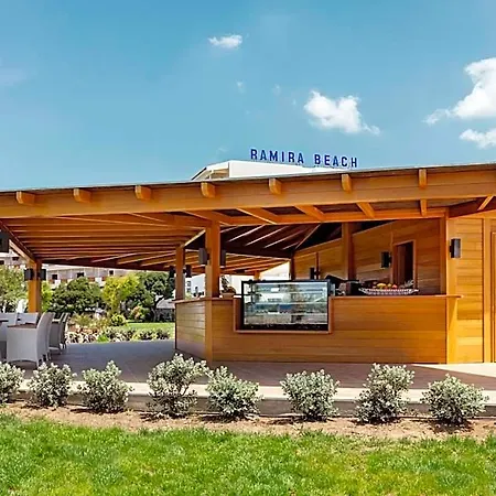 Üdülőközpont Mitsis Ramira